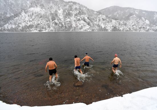 Russia Winter Swimming