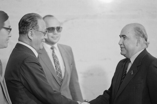 Delegation of People's Republic of China visits USSR