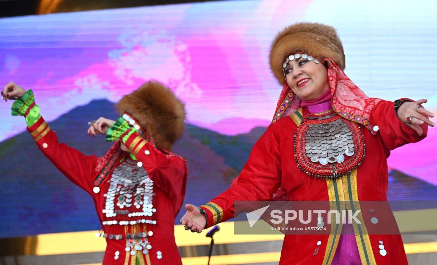 RUSSIA EXPO. Day of Father Frost: Kysh Babai