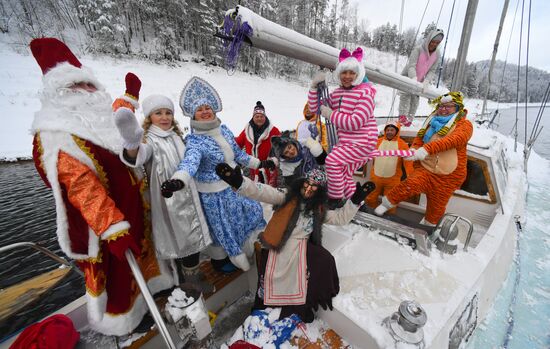 Russia New Year Preparations