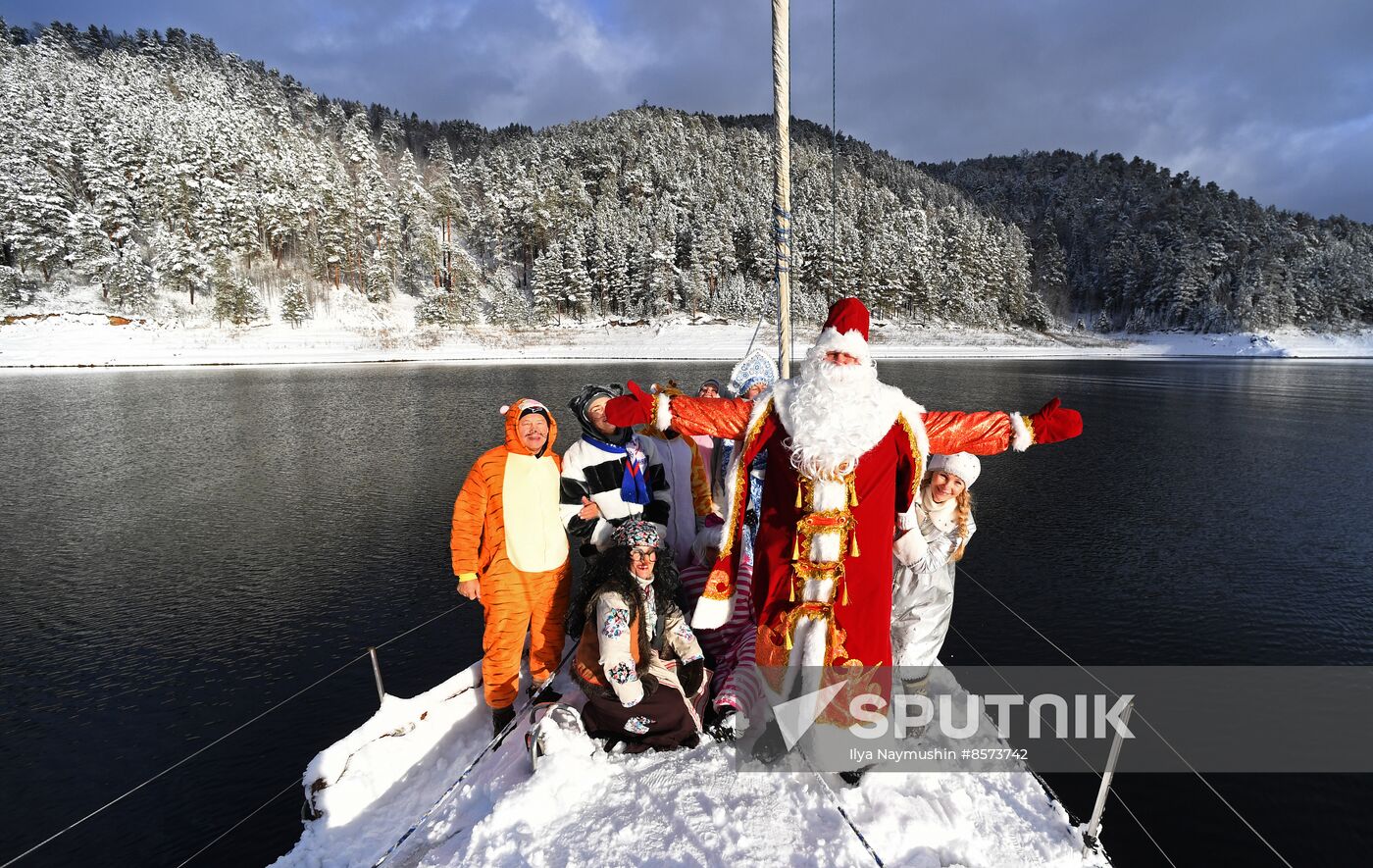 Russia New Year Preparations