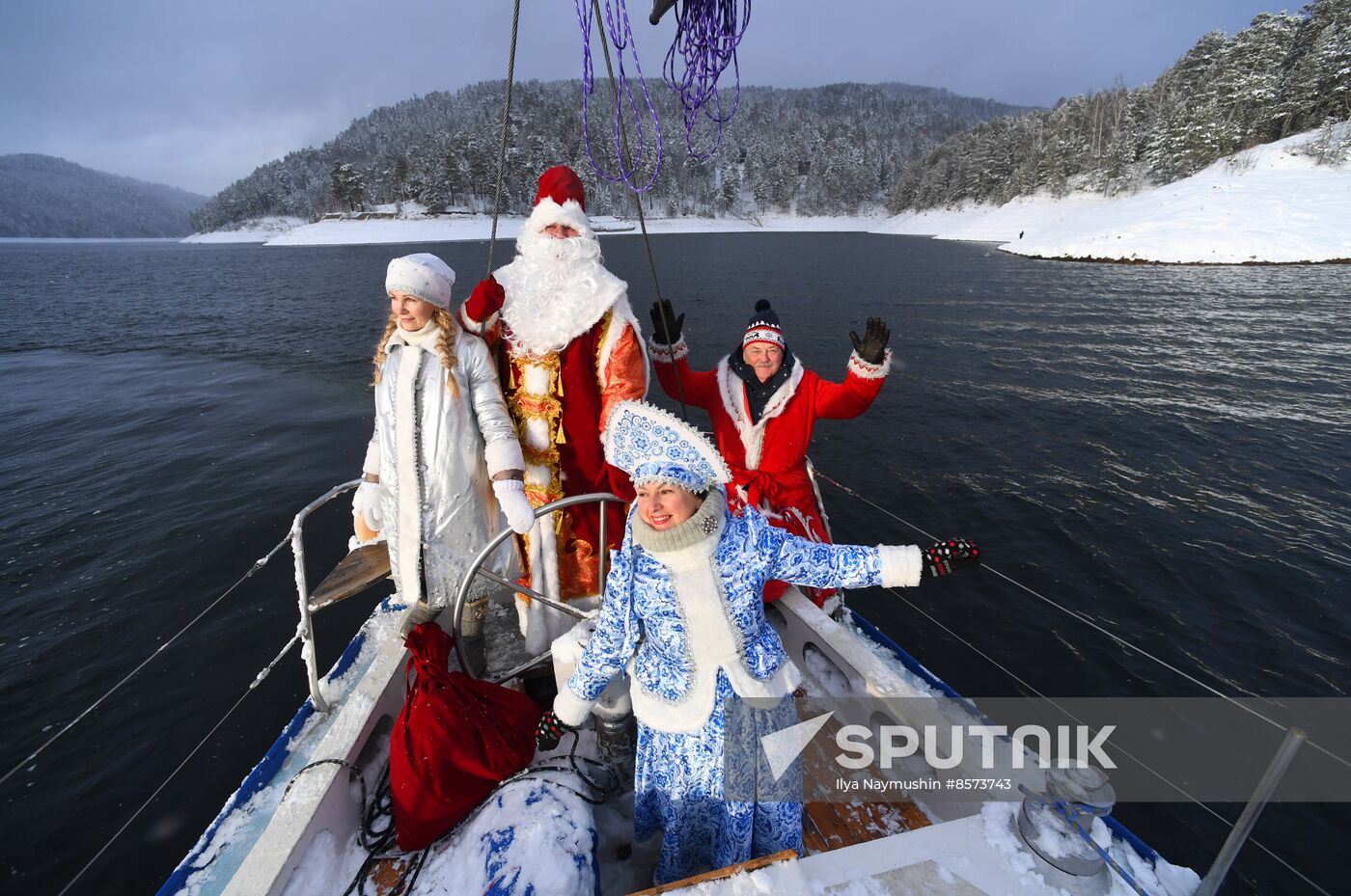 Russia New Year Preparations