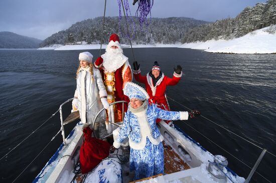 Russia New Year Preparations
