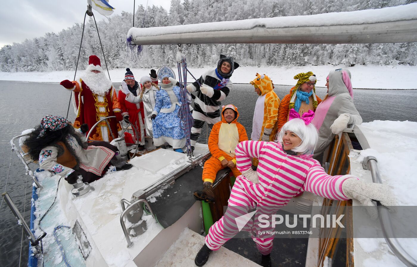 Russia New Year Preparations