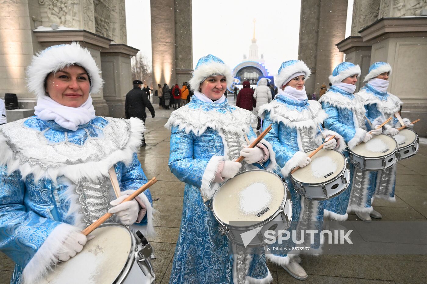 RUSSIA EXPO. Snow Maiden parade