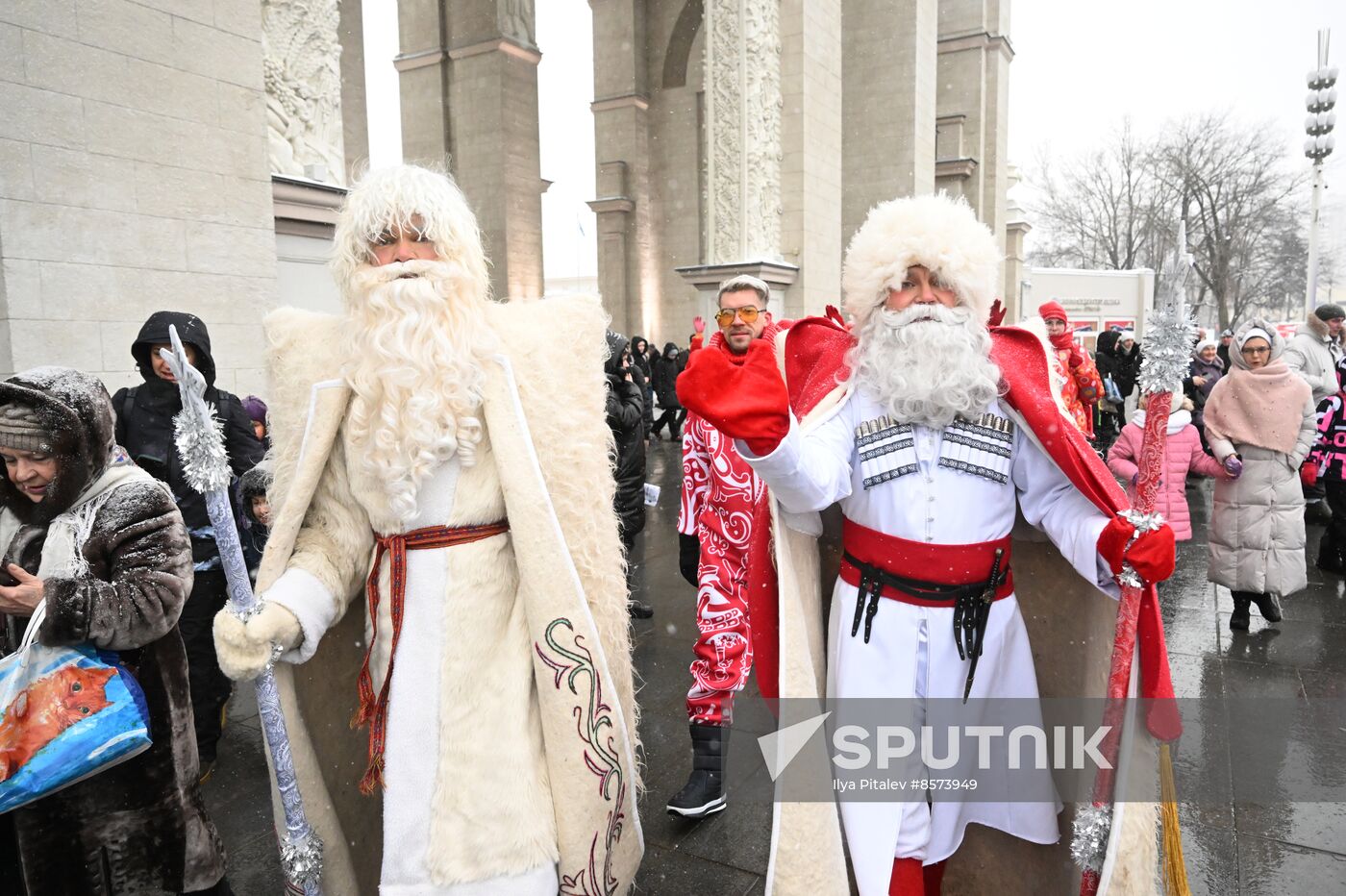 RUSSIA EXPO. Snow Maiden parade