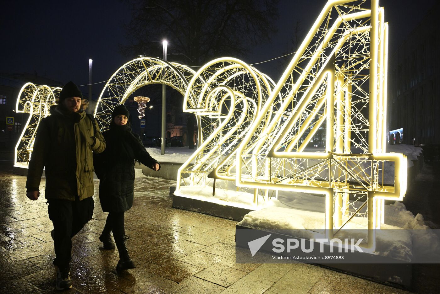 Russia New Year Preparations