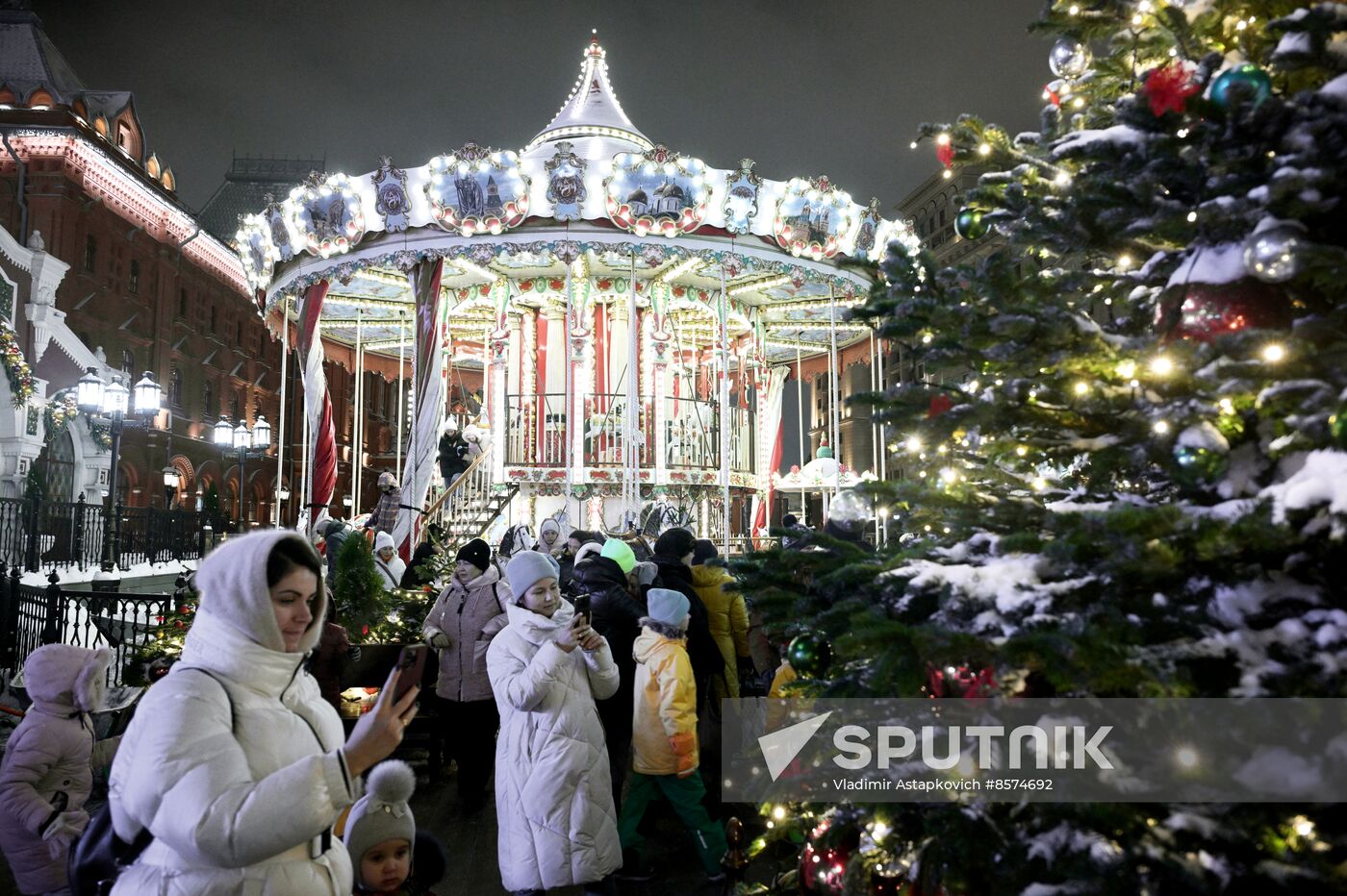 Russia New Year Preparations