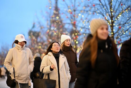 Russia New Year Preparations