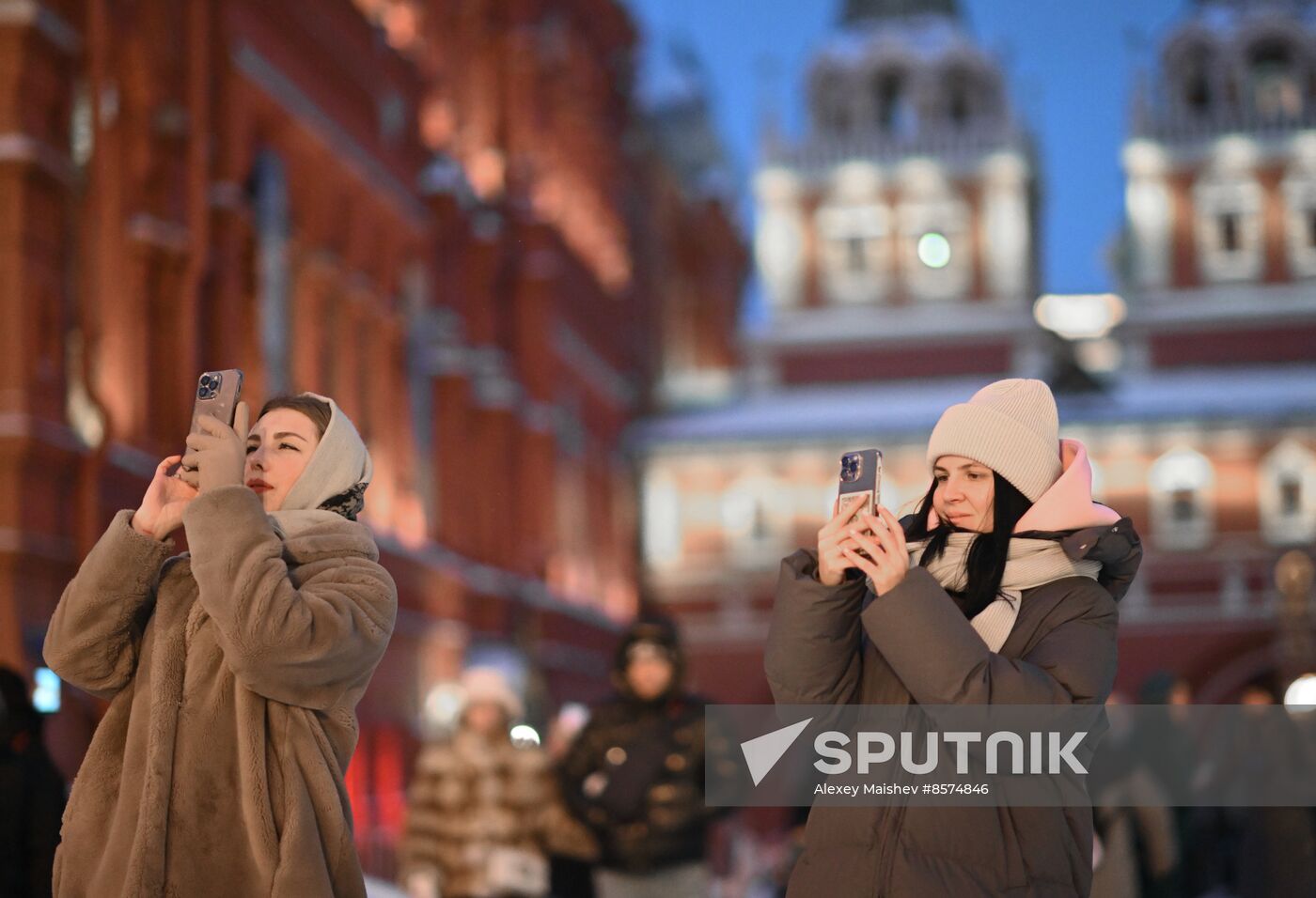 Russia New Year Preparations