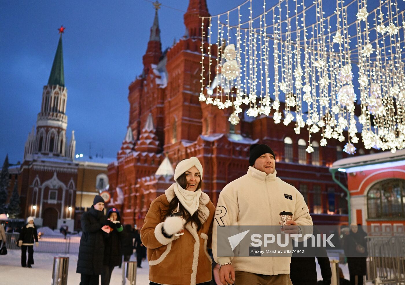 Russia New Year Preparations