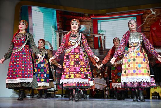The International RUSSIA EXPO Forum and Exhibition. Udmurtia Day. A traditional Udmurtian wedding ceremony. Pavilion 75. Location: Russia, Moscow. Author: Pavel Bednyakov/Sputnik. RUSSIA EXPO. Udmurtia Day