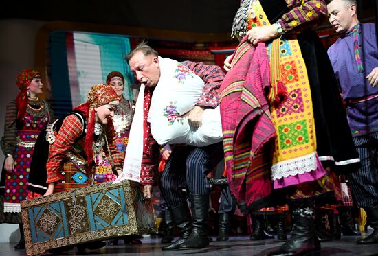 The International RUSSIA EXPO Forum and Exhibition. Udmurtia Day. A traditional Udmurtian wedding ceremony. Pavilion 75. Location: Russia, Moscow. Author: Pavel Bednyakov/Sputnik. RUSSIA EXPO. Udmurtia Day