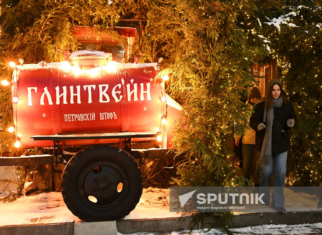 Russia New Year Preparations