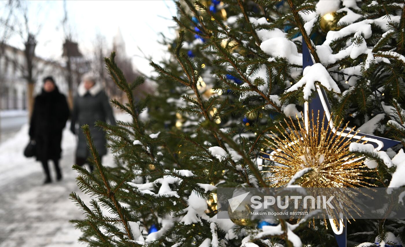 Russia New Year Preparations