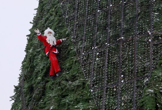 Russia New Year Season Preparations