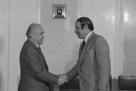 Syrian delegation visits USSR