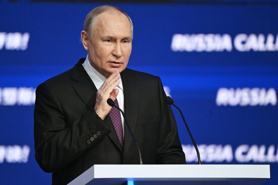 Russia Putin VTB Investment Forum