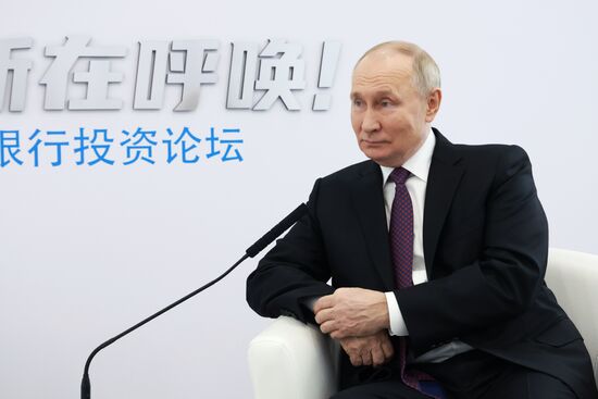 Russia Putin VTB Investment Forum