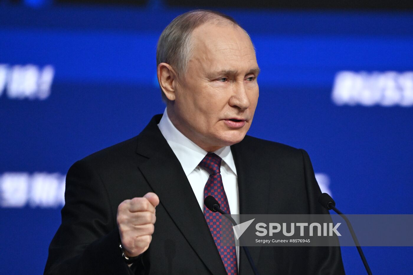 Russia Putin VTB Investment Forum