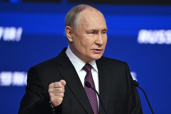 Russia Putin VTB Investment Forum