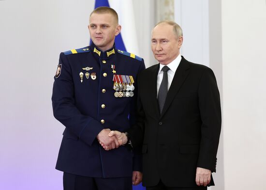 Russia Putin Hero Gold Medals Presentation