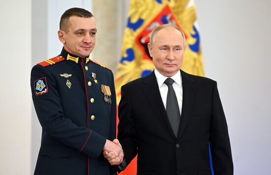 Russia Putin Hero Gold Medals Presentation