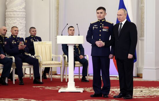 Russia Putin Hero Gold Medals Presentation