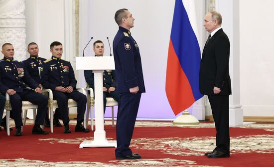 Russia Putin Hero Gold Medals Presentation