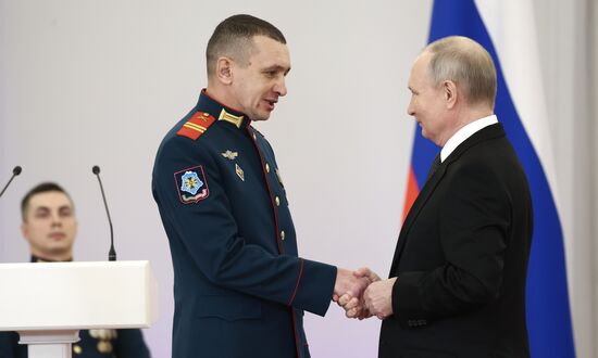 Russia Putin Hero Gold Medals Presentation
