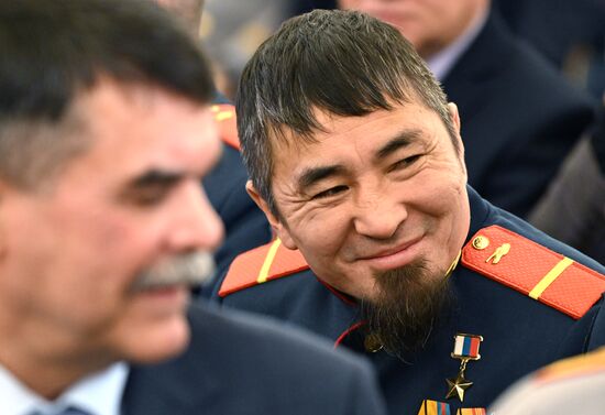 Russia Putin Hero Gold Medals Presentation
