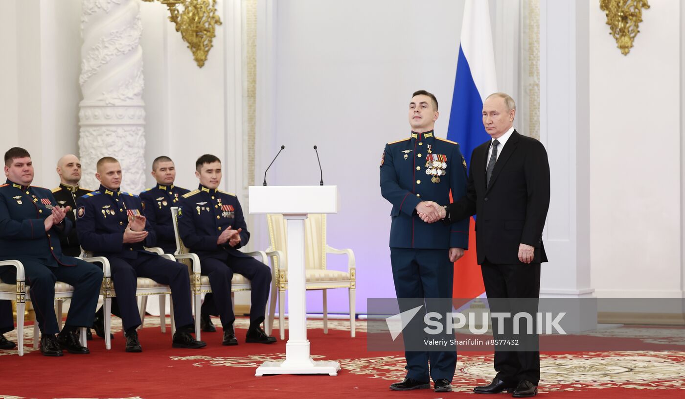 Russia Putin Hero Gold Medals Presentation