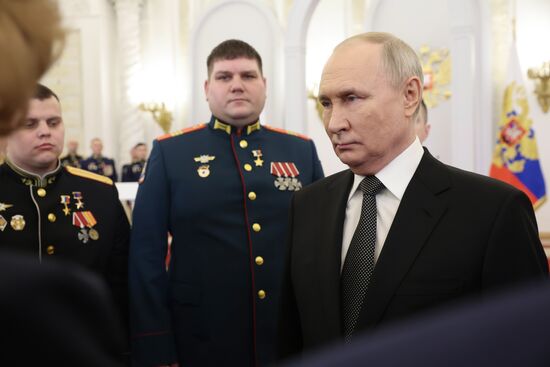 Russia Putin Hero Gold Medals Presentation