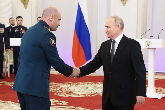 Russia Putin Hero Gold Medals Presentation