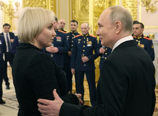 Russia Putin Hero Gold Medals Presentation