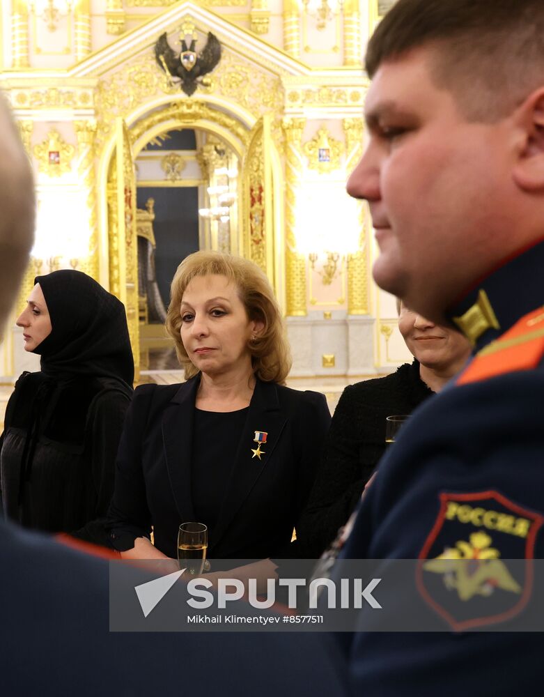 Russia Putin Hero Gold Medals Presentation