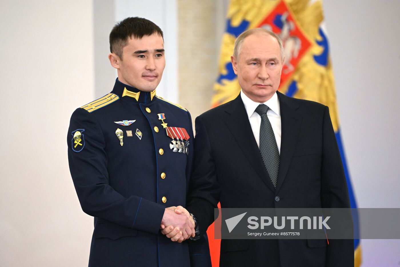 Russia Putin Hero Gold Medals Presentation