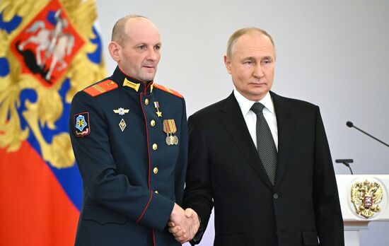 Russia Putin Hero Gold Medals Presentation