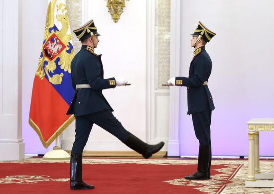 Russia Putin Hero Gold Medals Presentation