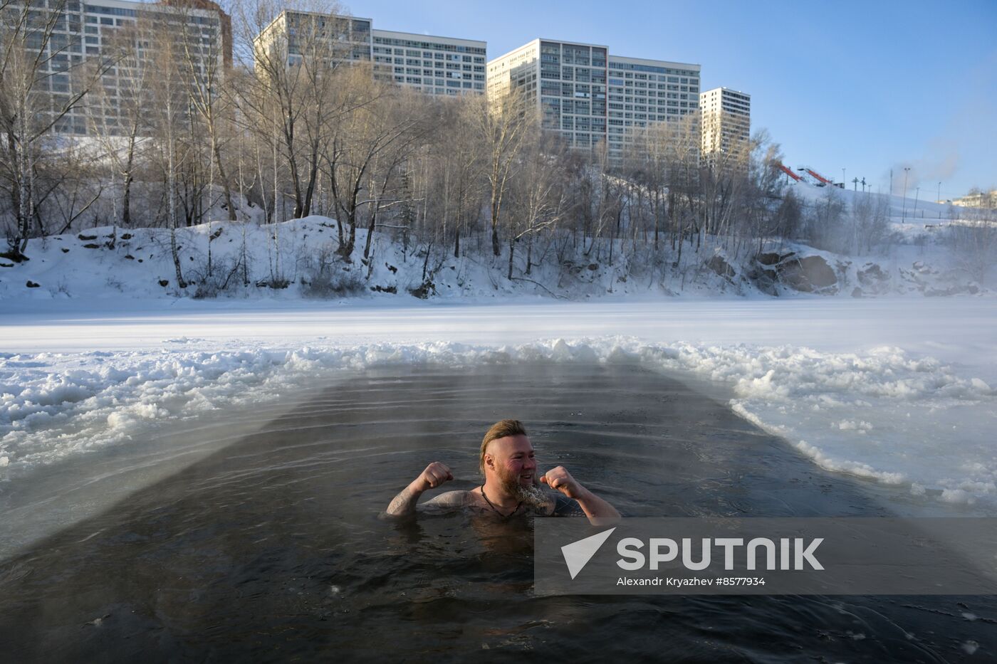 Russia Winter Swimming