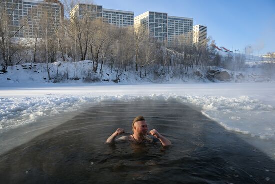 Russia Winter Swimming