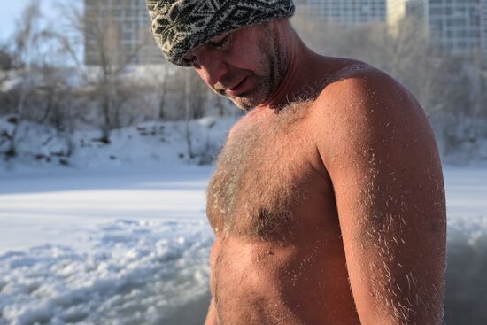 Russia Winter Swimming
