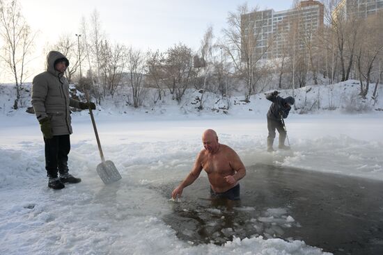 Russia Winter Swimming