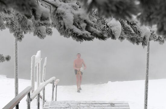 Russia Winter Swimming