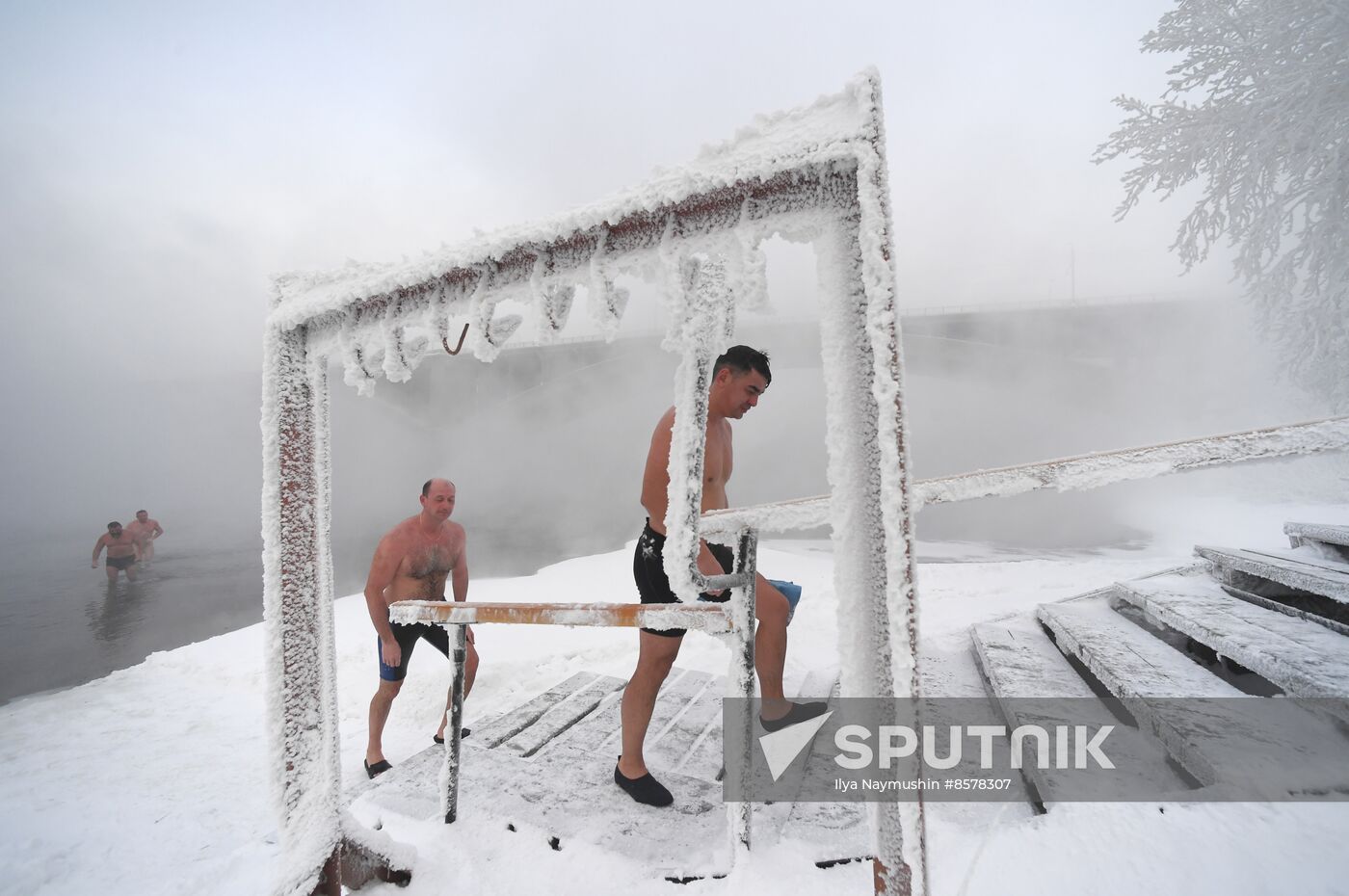 Russia Winter Swimming