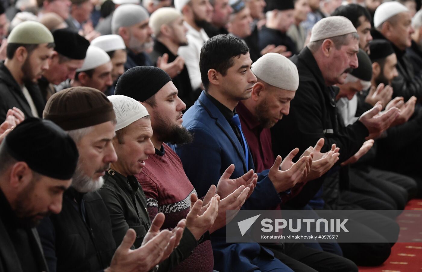 Russia Religion Crimea Сathedral Mosque