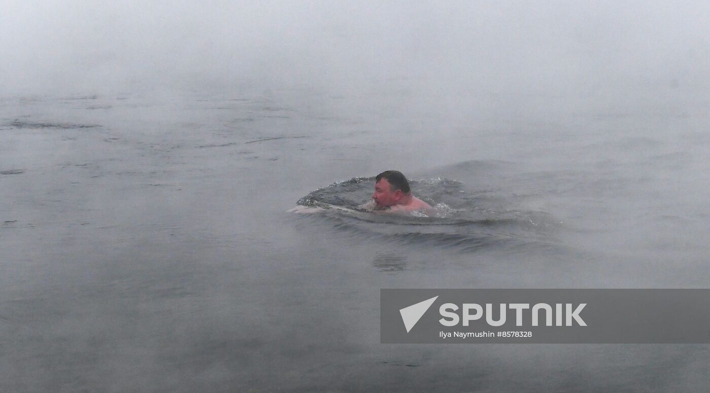 Russia Winter Swimming