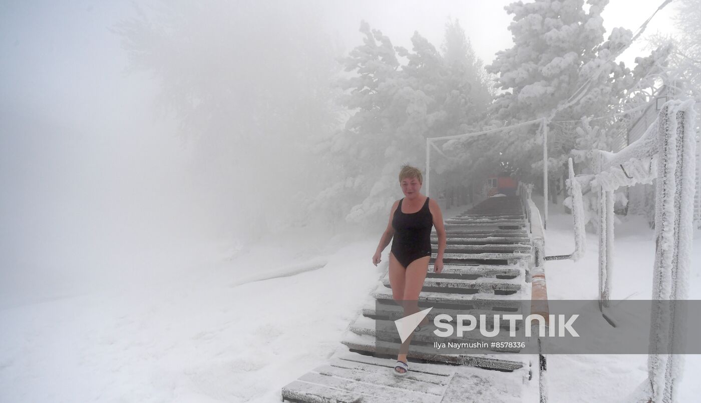 Russia Winter Swimming