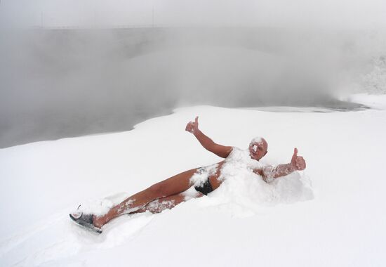 Russia Winter Swimming