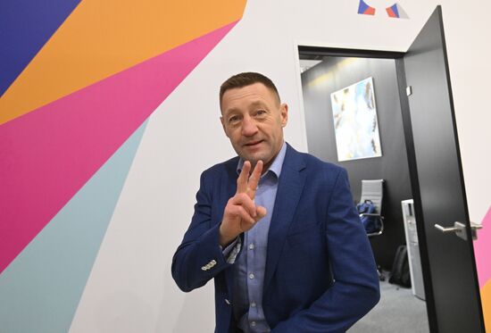 RUSSIA EXPO. Autograph show with RFU ambassadors Dmitry Alenichev and Andrei Tikhonov